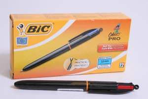 Długopis automatyczny 4 Colours Pro pudełko 12 szt. BIC 902129